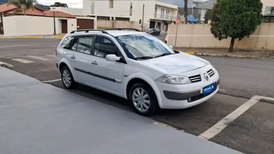RENAULT MEGANE 1.6 DYNAMIQUE GRAND TOUR 16V FLEX 4P MANUAL