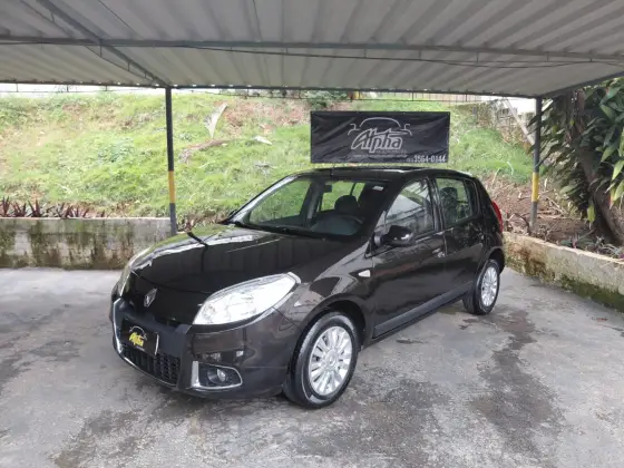 RENAULT SANDERO 1.6 PRIVILÈGE 8V FLEX 4P MANUAL RENAULT SANDERO 1.6 PRIVILÈGE 8V FLEX 4P MANUAL