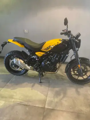 ROYAL ENFIELD GUERRILLA 450 
