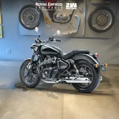 ROYAL ENFIELD-METEOR 650 ASTRAL-2025