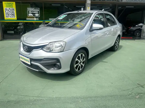 TOYOTA ETIOS 1.5 X PLUS SEDAN 16V FLEX 4P AUTOMÁTICO