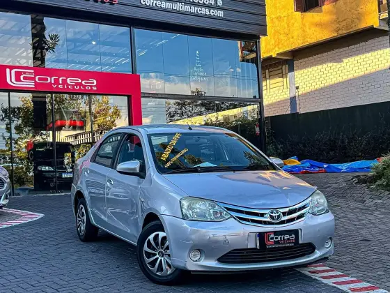 TOYOTA ETIOS 1.5 XS SEDAN 16V FLEX 4P MANUAL