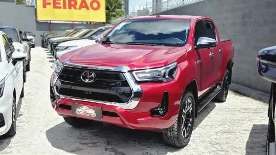TOYOTA HILUX 2.8 D-4D TURBO DIESEL CD SRX 4X4 AUTOMÁTICO