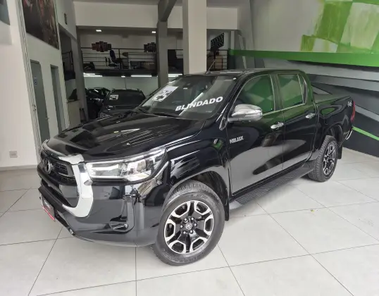 TOYOTA HILUX 2.8 D-4D TURBO DIESEL CD SRX 4X4 AUTOMÁTICO