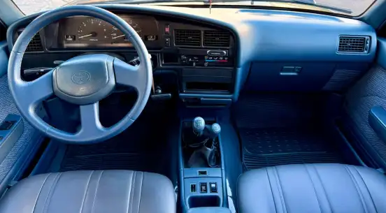 TOYOTA-HILUX SW4-1993