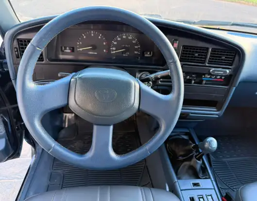TOYOTA-HILUX SW4-1993