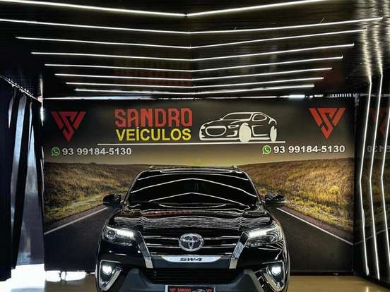 TOYOTA-HILUX SW4-2.8 SRX 4X4 7 LUGARES 16V TURBO INTERCOOLER DIESEL 4P AUTOMÁTICO TOYOTA-HILUX SW4-2019