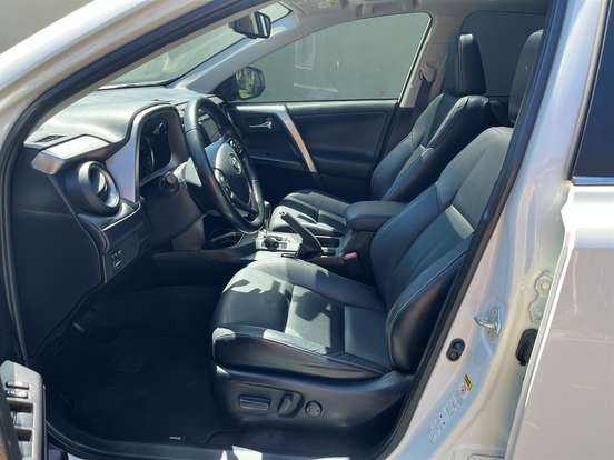 TOYOTA-RAV4-2.0 TOP 4X2 16V GASOLINA 4P AUTOMÁTICO TOYOTA-RAV4-2017
