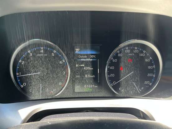 TOYOTA-RAV4-2017