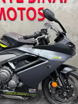 TRIUMPH-DAYTONA 660-2024