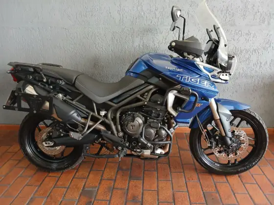 TRIUMPH TIGER 800 XRT 