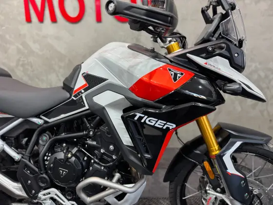 TRIUMPH TIGER 900 RALLY PRO 