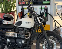TRIUMPH STREET SCRAMBLER TRIUMPH STREET SCRAMBLER
