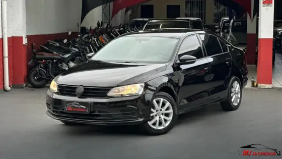 VOLKSWAGEN JETTA 2.0 TRENDLINE FLEX 4P TIPTRONIC