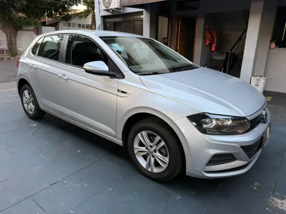 VOLKSWAGEN POLO 1.0 200 TSI COMFORTLINE AUTOMÁTICO VOLKSWAGEN POLO 1.0 200 TSI COMFORTLINE AUTOMÁTICO