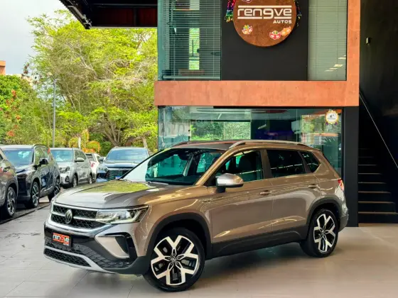 VOLKSWAGEN TAOS 1.4 250 TSI TOTAL FLEX HIGHLINE AUTOMÁTICO