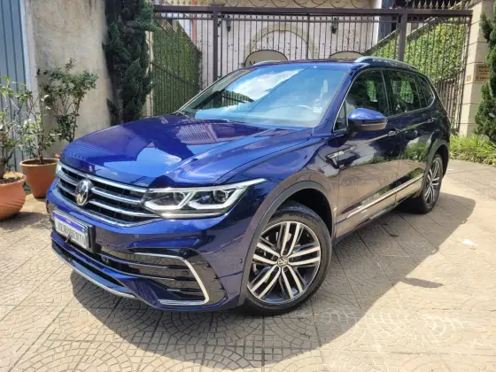 VOLKSWAGEN TIGUAN 2.0 300 TSI GASOLINA ALLSPACE R-LINE AUTOMÁTICO