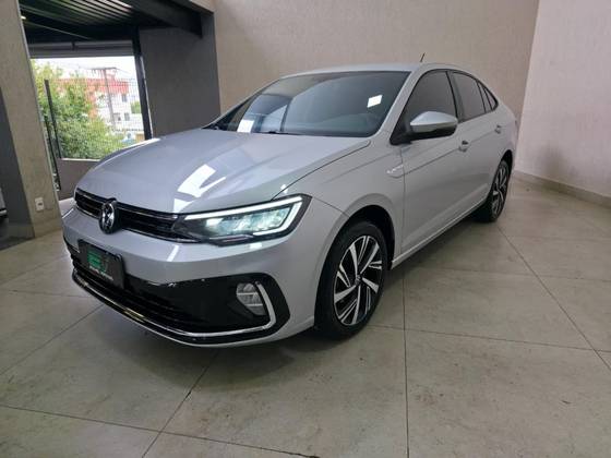 VOLKSWAGEN VIRTUS 1.0 200 TSI HIGHLINE AUTOMÁTICO