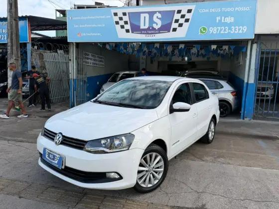 VOLKSWAGEN VOYAGE 1.6 MI COMFORTLINE 8V FLEX 4P MANUAL VOLKSWAGEN VOYAGE 1.6 MI COMFORTLINE 8V FLEX 4P MANUAL