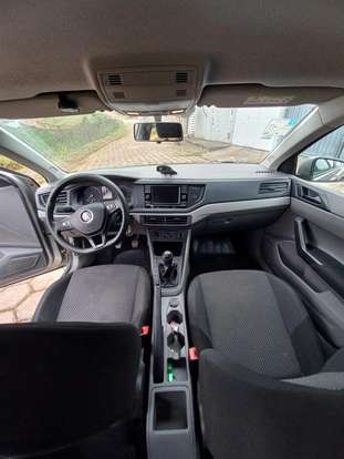 VOLKSWAGEN-POLO-2018