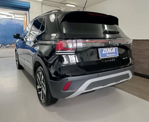/en/city/cate-car-used-car/volkswagen-t-cross-2025-1-0-200-tsi-total-flex-comfortline-automatic-48189949407724544/-3