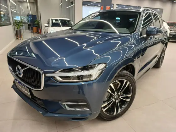 VOLVO XC60 2.0 T8 HYBRID MOMENTUM AWD GEARTRONIC