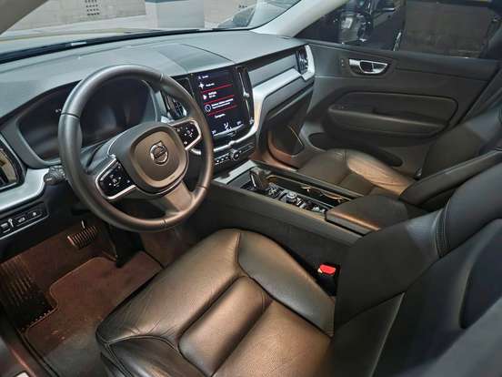 VOLVO-XC60-2.0 T8 HYBRID MOMENTUM AWD GEARTRONIC VOLVO-XC60-2021