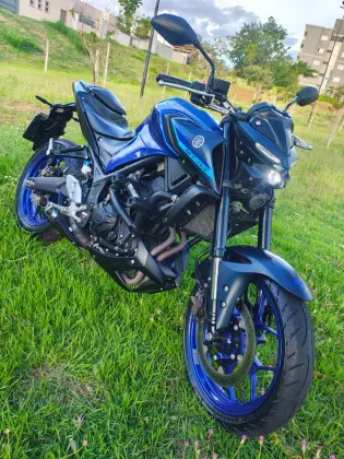 YAMAHA MT-03 ABS YAMAHA MT-03 ABS
