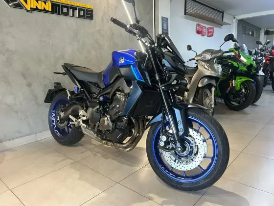 YAMAHA MT-09 