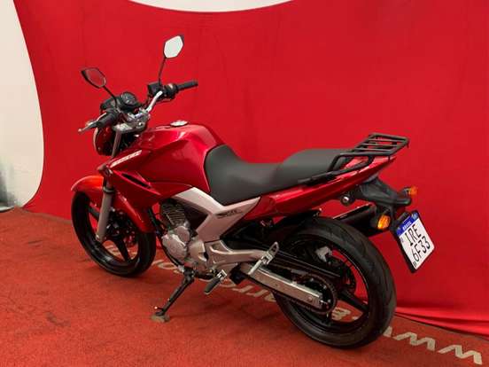 YAMAHA-YS 250 FAZER YAMAHA-YS 250 FAZER-2010