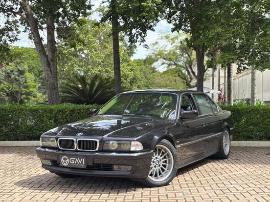 BMW-750i-1998