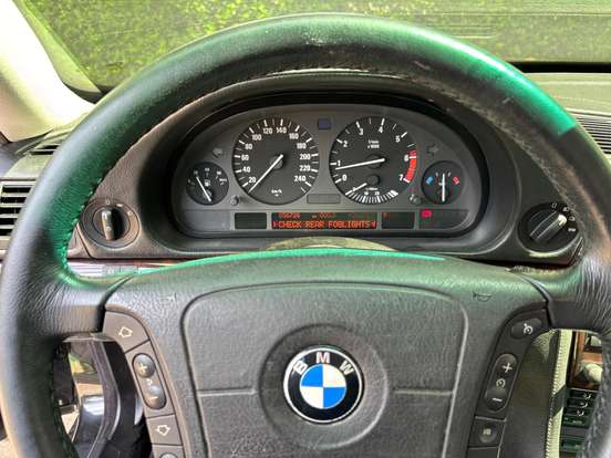 BMW-750i-5.4 HIGHLINE V12 24V GASOLINA 4P AUTOMÁTICO BMW-750i-1998