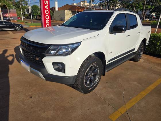 CHEVROLET S10 2.8 16V TURBO DIESEL HIGH COUNTRY CD 4X4 AUTOMÁTICO