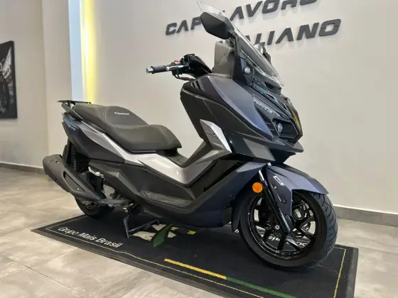 DAFRA CRUISYM 300 