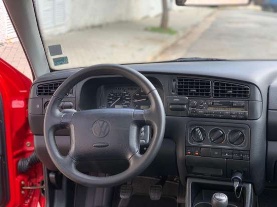 VOLKSWAGEN-GOLF-1997