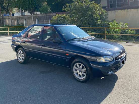 FORD-ESCORT-1.8 I GL 16V GASOLINA 4P MANUAL FORD-ESCORT-1999
