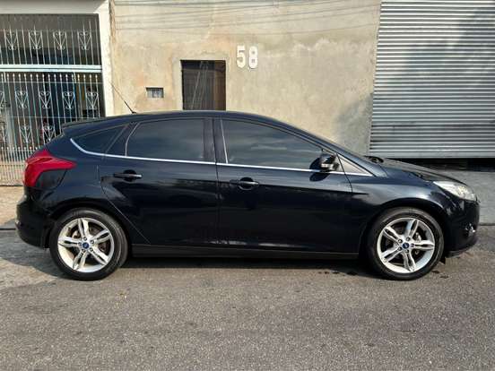 FORD-FOCUS-2.0 SE 16V FLEX 4P POWERSHIFT FORD-FOCUS-2014