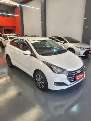 HYUNDAI HB20S 1.6 COMFORT PLUS 16V FLEX 4P AUTOMÁTICO