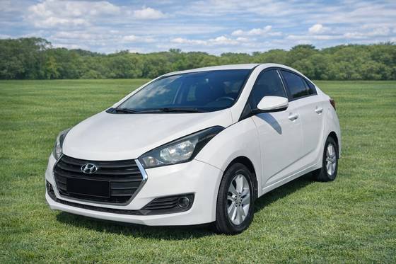 HYUNDAI HB20S 1.0 COMFORT PLUS 12V FLEX 4P MANUAL