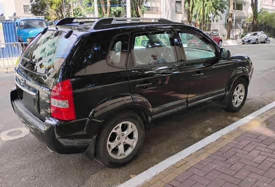 HYUNDAI-TUCSON-2009