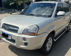 HYUNDAI TUCSON 2.0 MPFI GLS 16V 143CV 2WD FLEX 4P AUTOMÁTICO HYUNDAI TUCSON 2.0 MPFI GLS 16V 143CV 2WD FLEX 4P AUTOMÁTICO