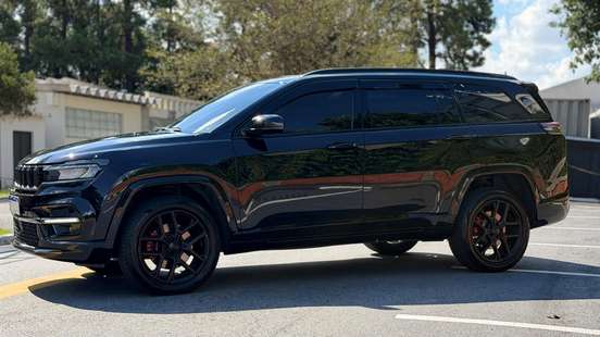 JEEP-COMMANDER-2025