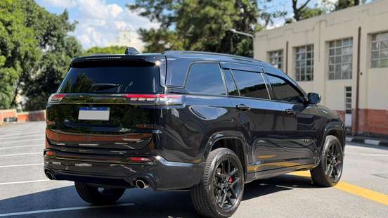 JEEP-COMMANDER-2025