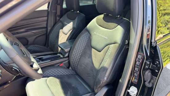 JEEP-COMMANDER-2025