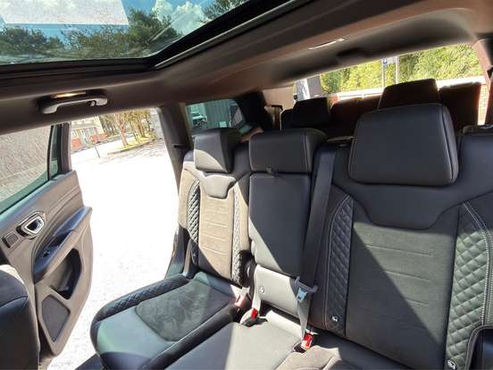 JEEP-COMMANDER-2.0 HURRICANE 4 TURBO GASOLINA BLACKHAWK AT9 JEEP-COMMANDER-2025
