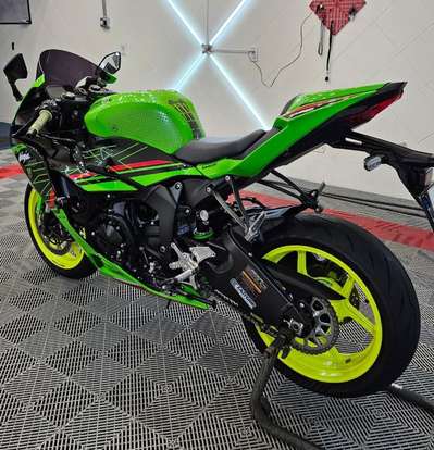 KAWASAKI-NINJA ZX-6R KRT-2024