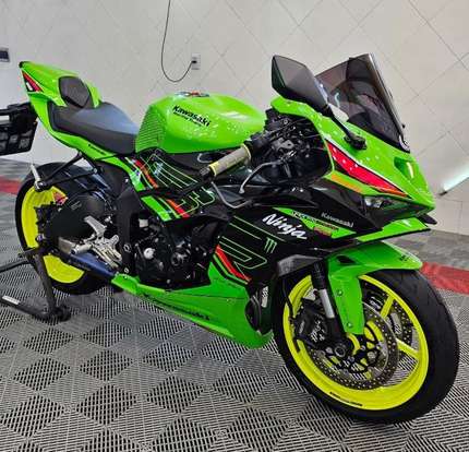 KAWASAKI-NINJA ZX-6R KRT-2024
