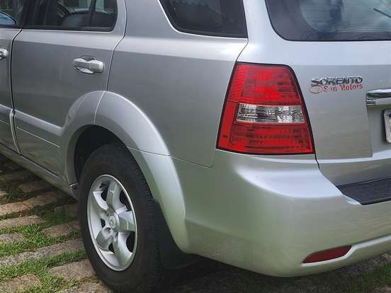 KIA-SORENTO-3.8 EX 4X4 V6 24V GASOLINA 4P AUTOMÁTICO KIA-SORENTO-2008