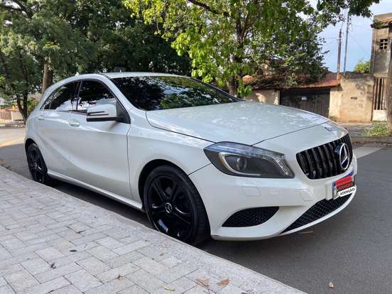 MERCEDES-BENZ-A 200-1.6 TURBO URBAN 16V GASOLINA 4P AUTOMÁTICO MERCEDES-BENZ-A 200-2015