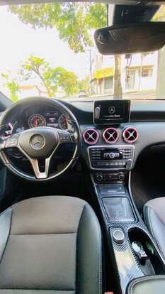 MERCEDES-BENZ-A 200-2015